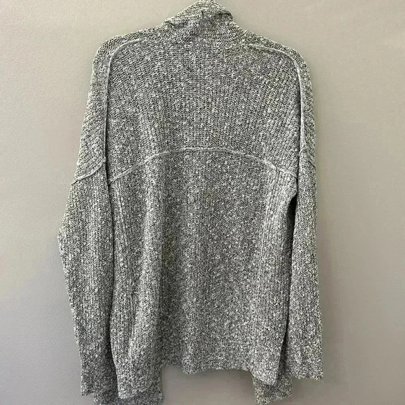 Women’s Abercrombie & Fitch A&F Gray Open Sweater Cardigan with Pockets! Size M - Picture 6 of 9